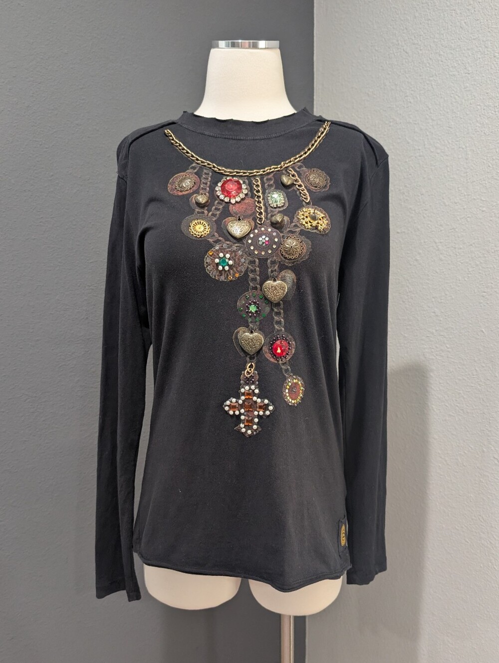 Double D Ranch Black Embellished Graphic Cross Necklace Long Sleeve Top Large